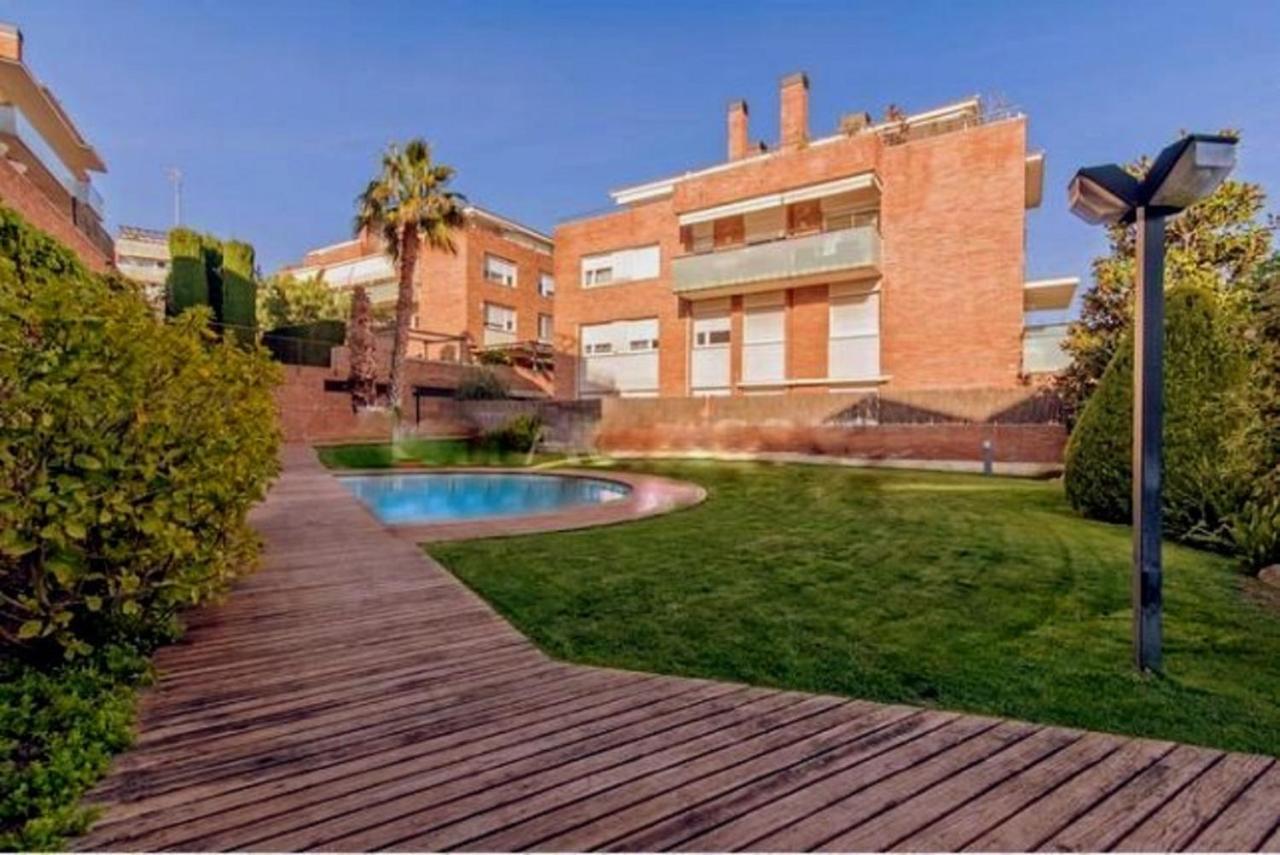 Bonito Duplex Con Piscina En Barcelona&Playa Apartment Tiana ภายนอก รูปภาพ